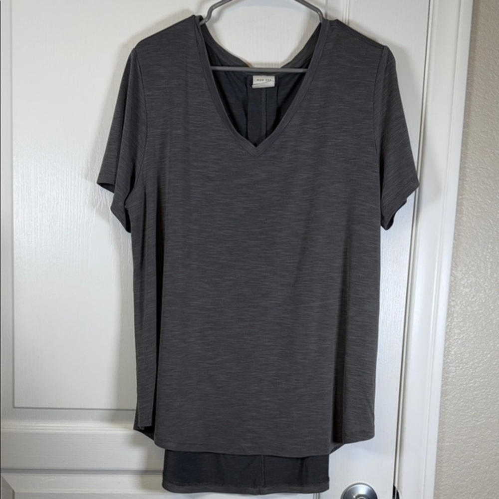 MOD REF Gray V-Neck Shirt Blouse Size XXL EUC #2206